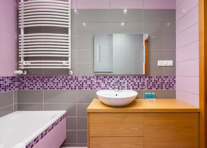 Namyslowska Cosy By Bookinghost *